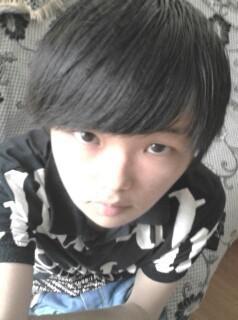 16岁帅哥真实照片,16岁帅气少年的风采瞬间